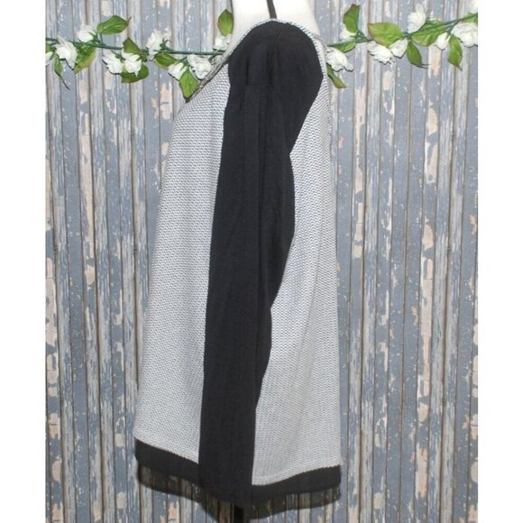 Maurices Women's Sweater Size 2 Gray Beaded Lined Open Back Embroidered Casual - Picture 5 of 10